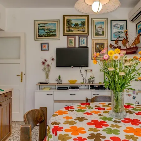 Grdelin アパート *