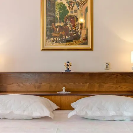 Grdelin アパート *